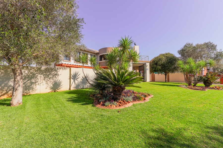 3 Bedroom Property for Sale in The Coves North West